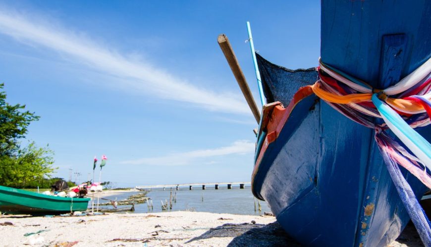 Southern Thailand: A Region of Diverse Lifestyles, Beautiful Seas, and Distinctive Local Culture